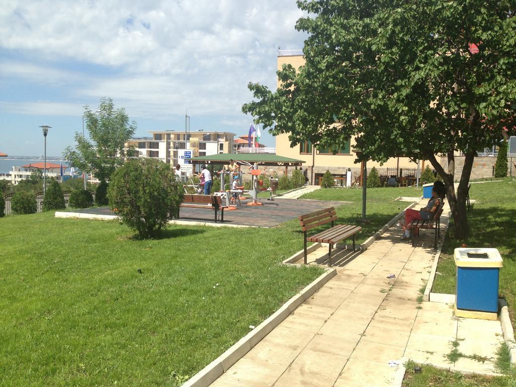 Yanis Guest House Sveti Vlas Eksteriør billede